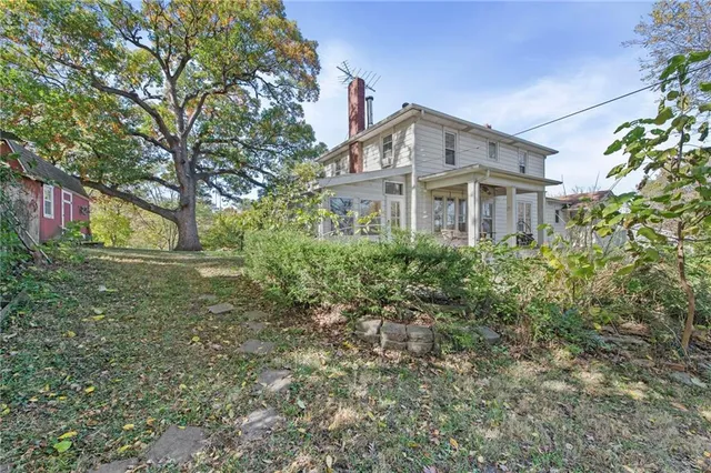 $300,000 | 2209 Northeast 39th Terrace, Kansas City, MO 64116