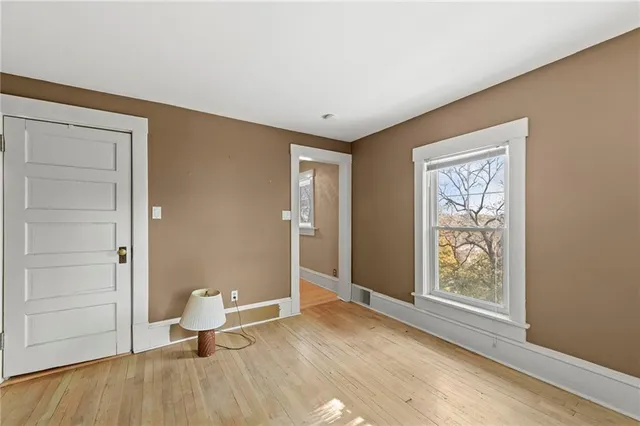 $300,000 | 2209 Northeast 39th Terrace, Kansas City, MO 64116