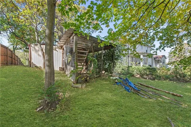 $300,000 | 2209 Northeast 39th Terrace, Kansas City, MO 64116