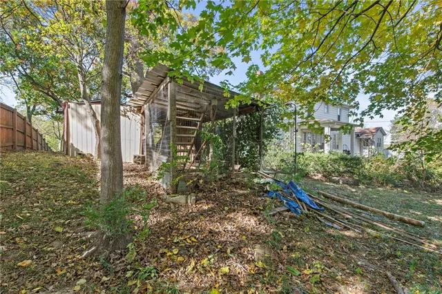 $300,000 | 2209 Northeast 39th Terrace, Kansas City, MO 64116