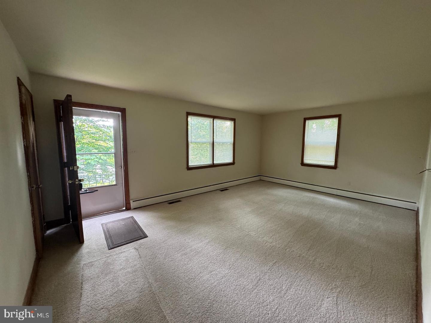 8905 Frederick Road Ellicott City, MD 21042 - Photo 5 of 27 Entry into Living Room