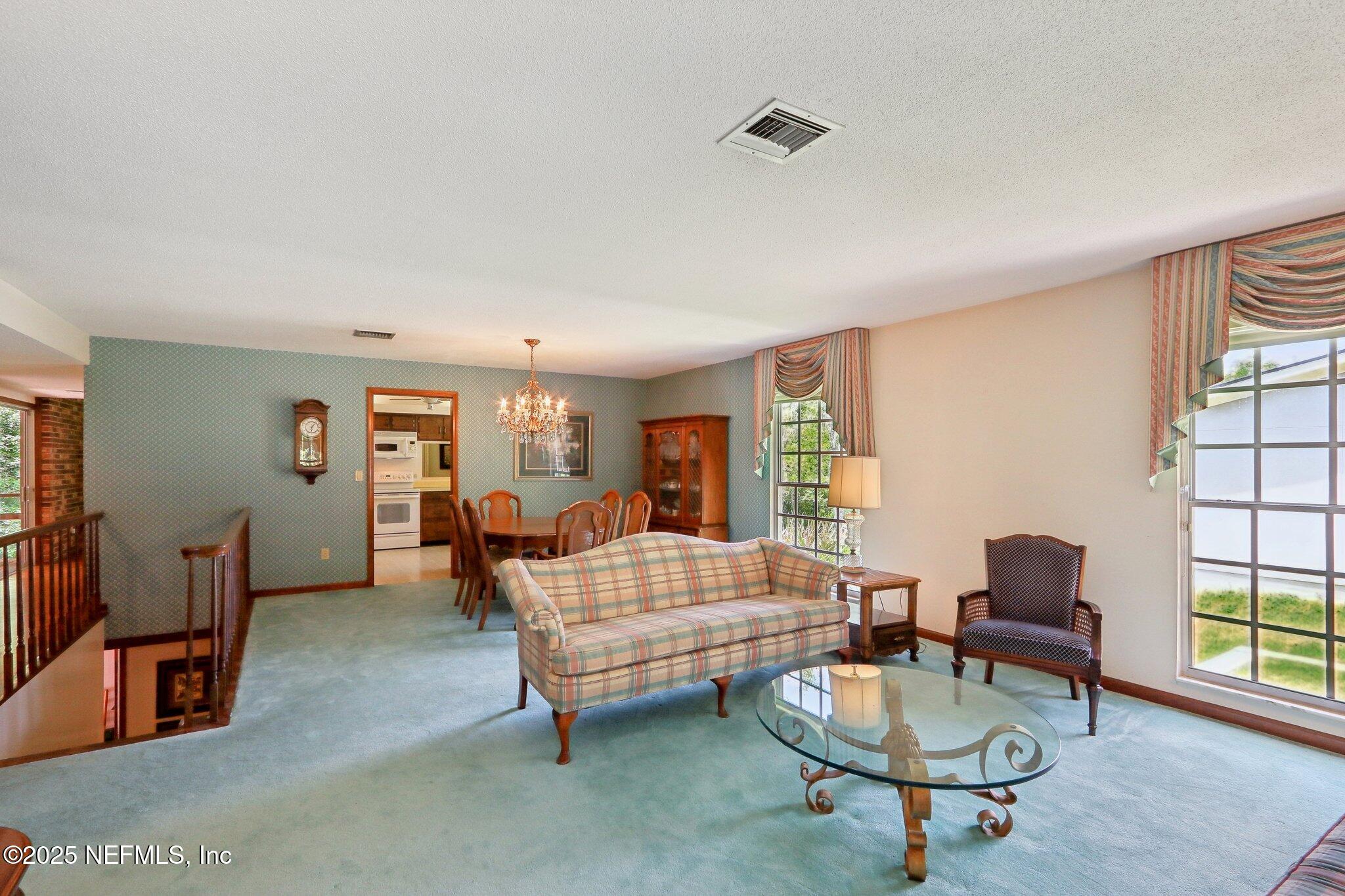 6264 Riviera Lane Jacksonville, FL 32216 - Photo 6 of 43 LR/DR