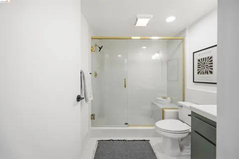 $1,098,000 | 3 Windward Hill, Oakland, CA 94618