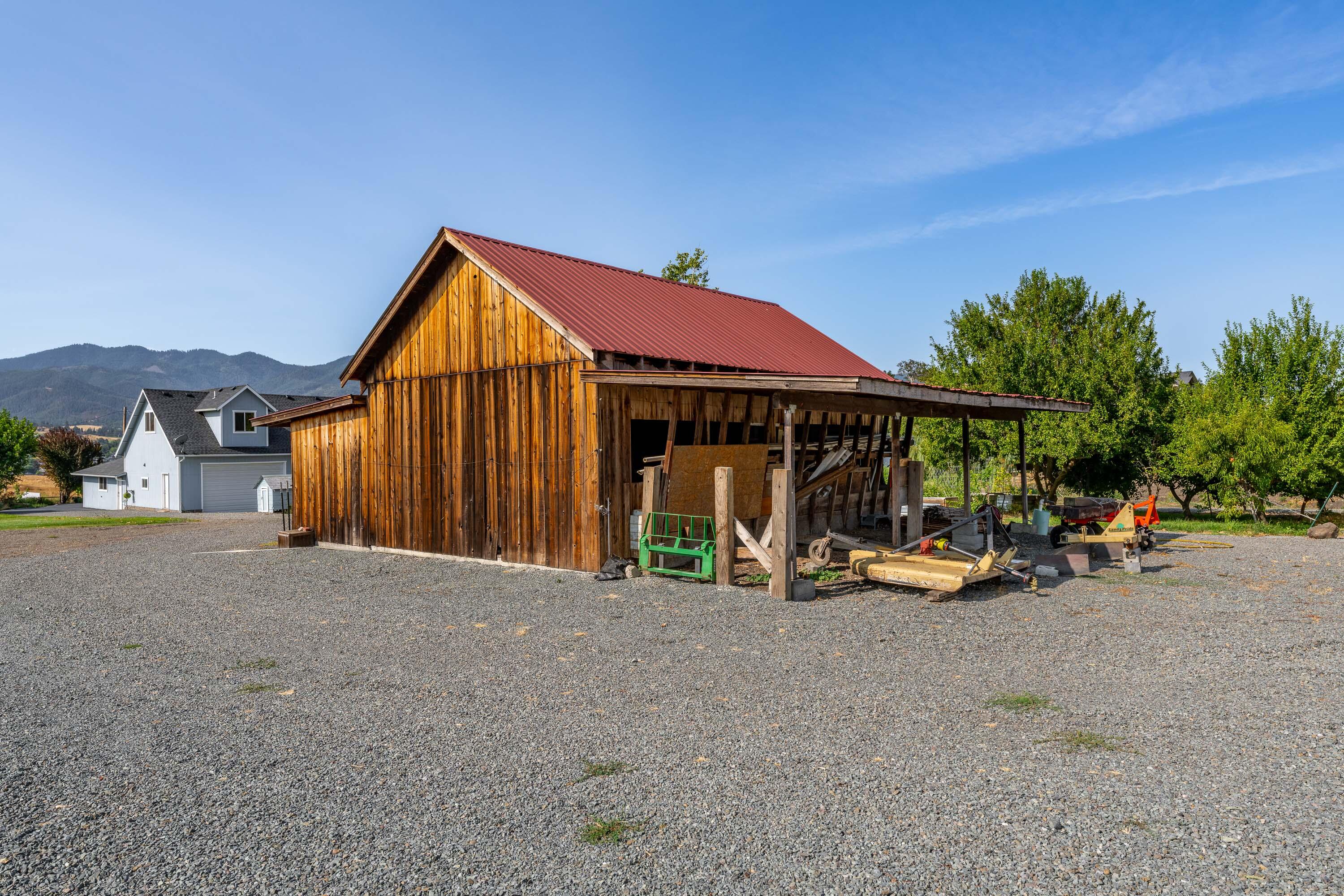 995 Suncrest Road Talent, OR 97540 - Photo 49 of 96 EXT-6