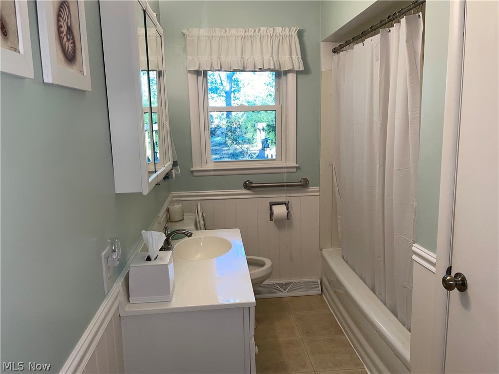 18368 Rowell Road Wellington, OH 44090 - Photo 12 of 32 updated bath