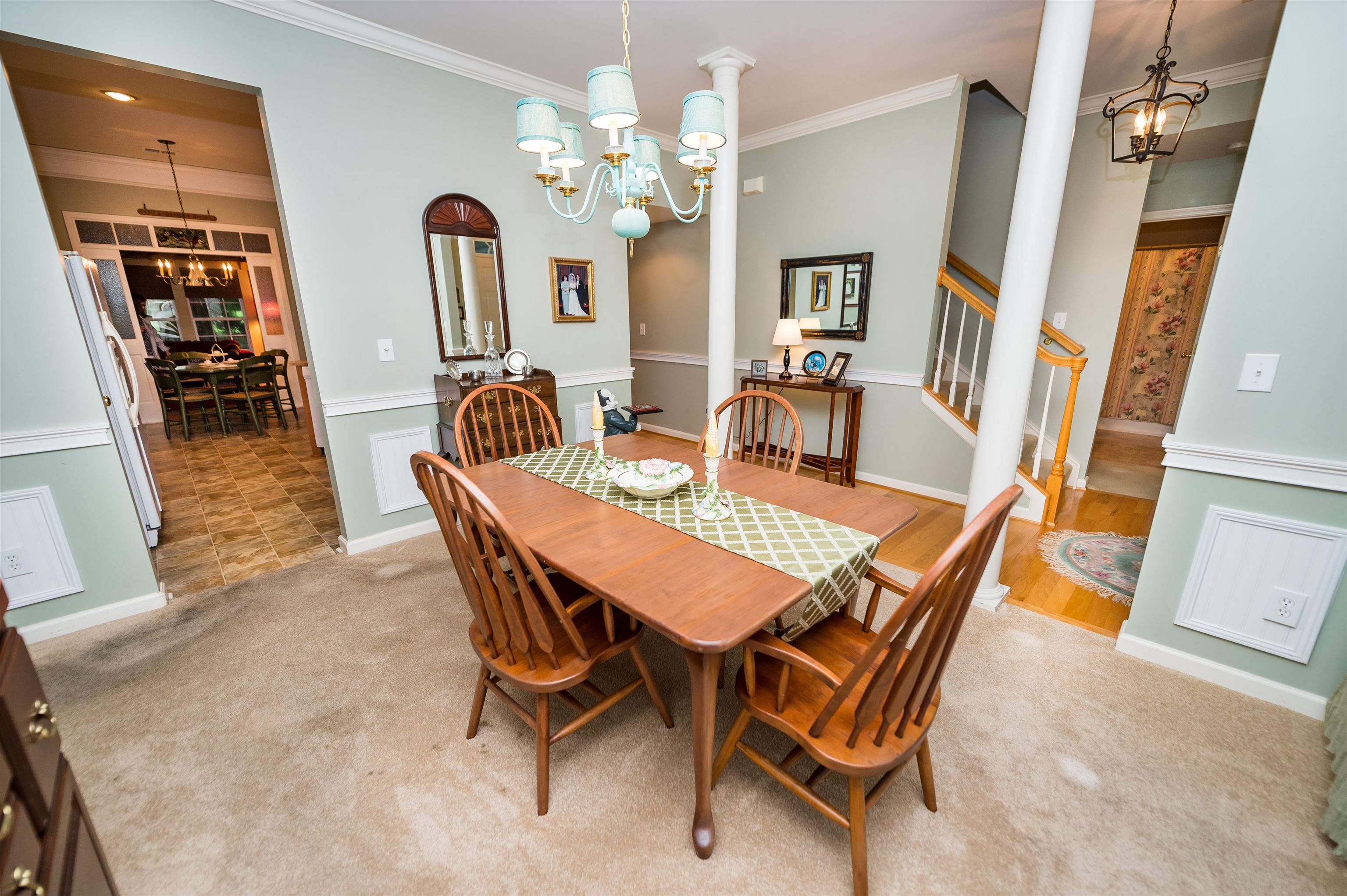 380 Castleton Circle Boiling Springs, SC 29316 - Photo 3 of 37 Dining Room