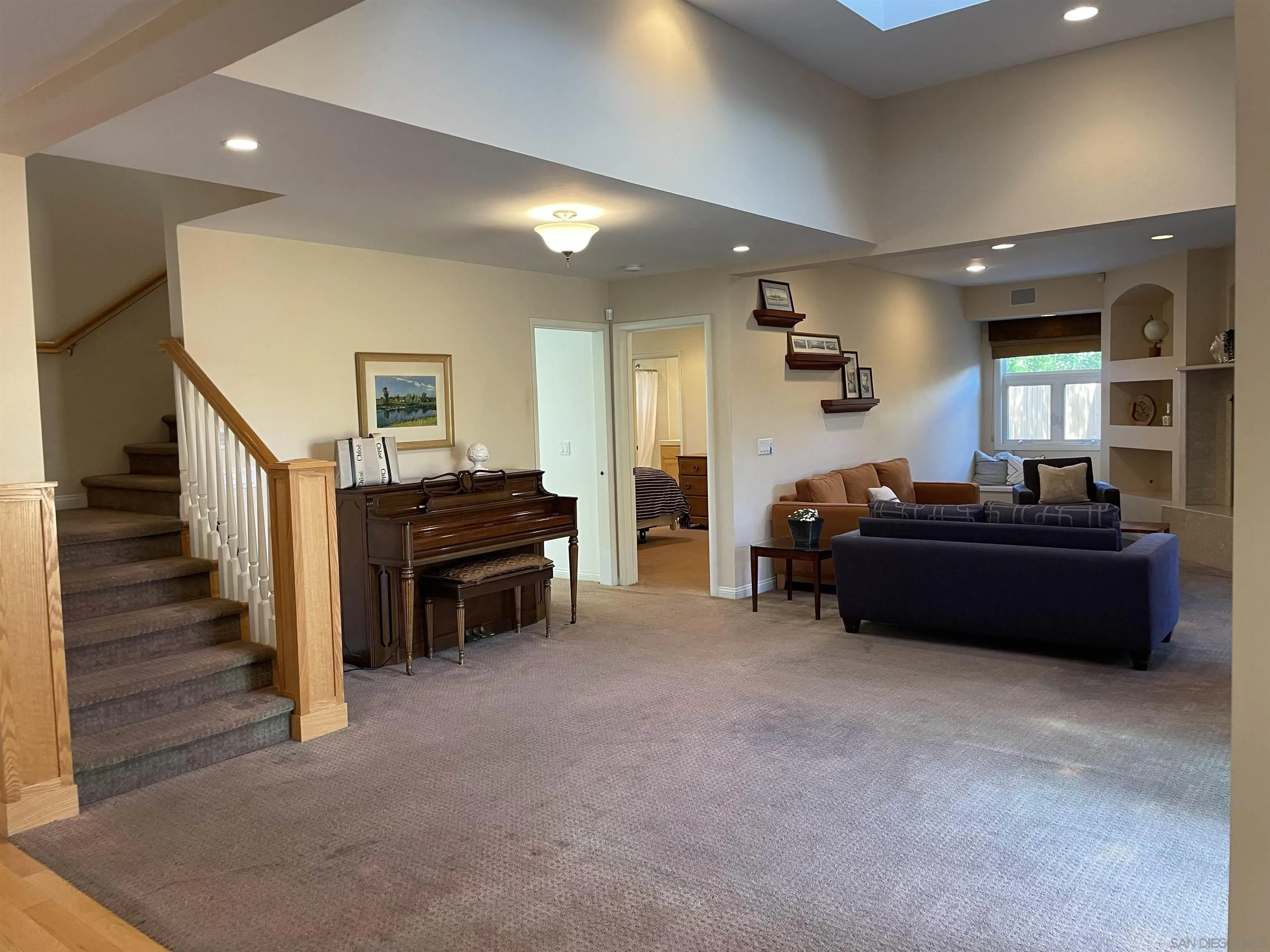 981 Cabrillo Avenue Coronado, CA 92118 - Photo 6 of 32 a living room with furniture and a piano