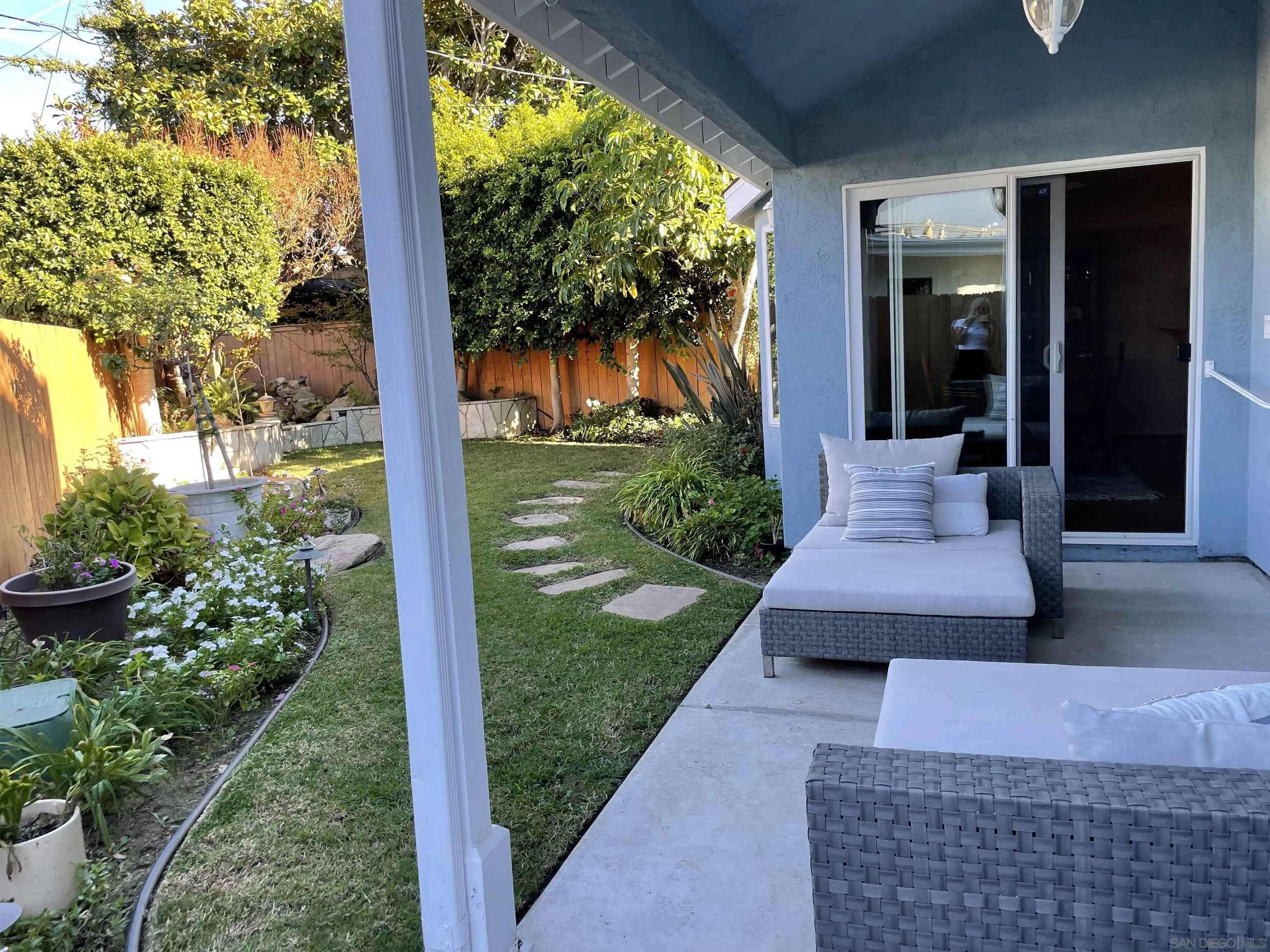 981 Cabrillo Avenue Coronado, CA 92118 - Photo 10 of 32 a front view of a house with a yard