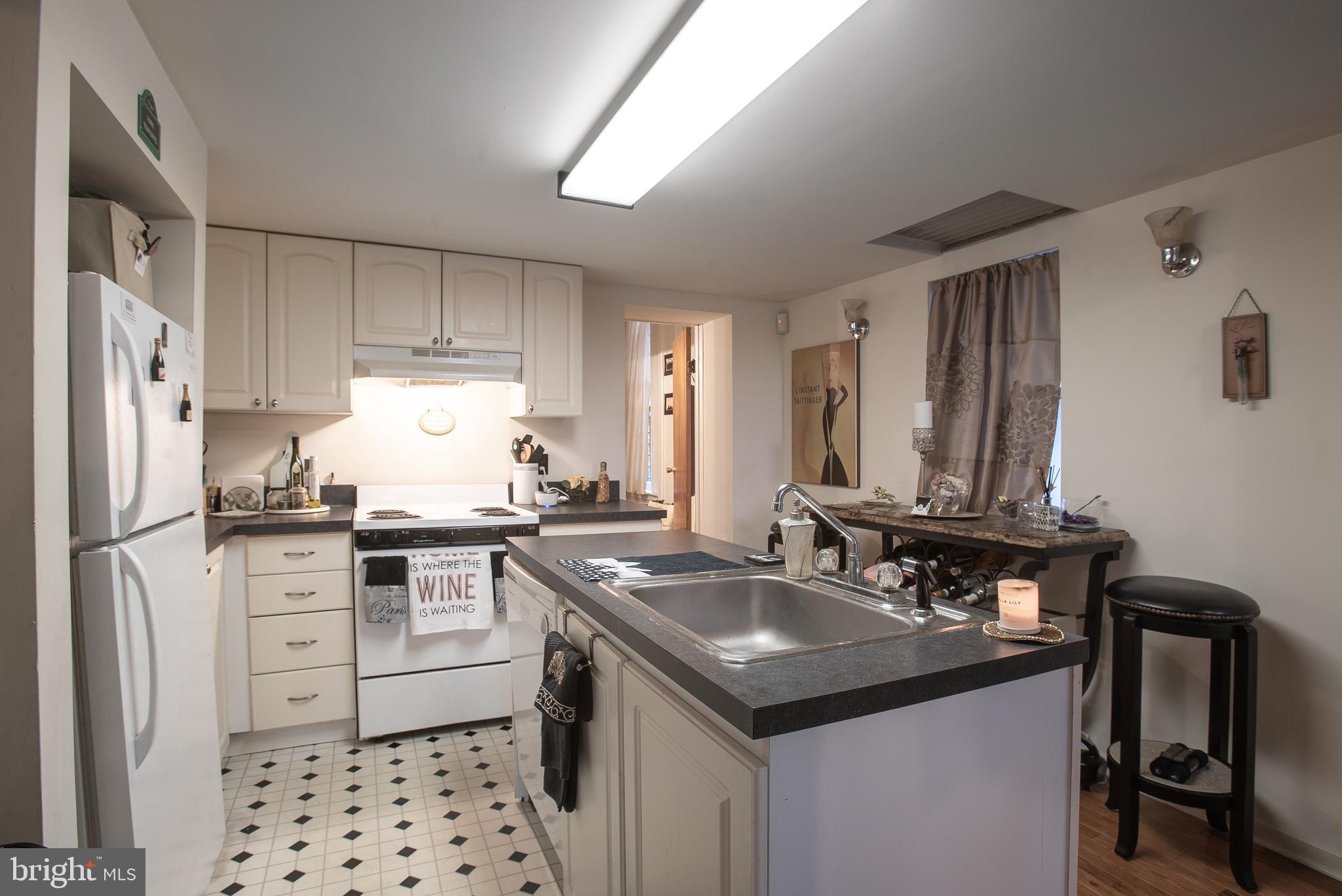 1926 Spring Garden Street Philadelphia, PA 19130 - Photo 37 of 57 Kitchen - Unit 1F