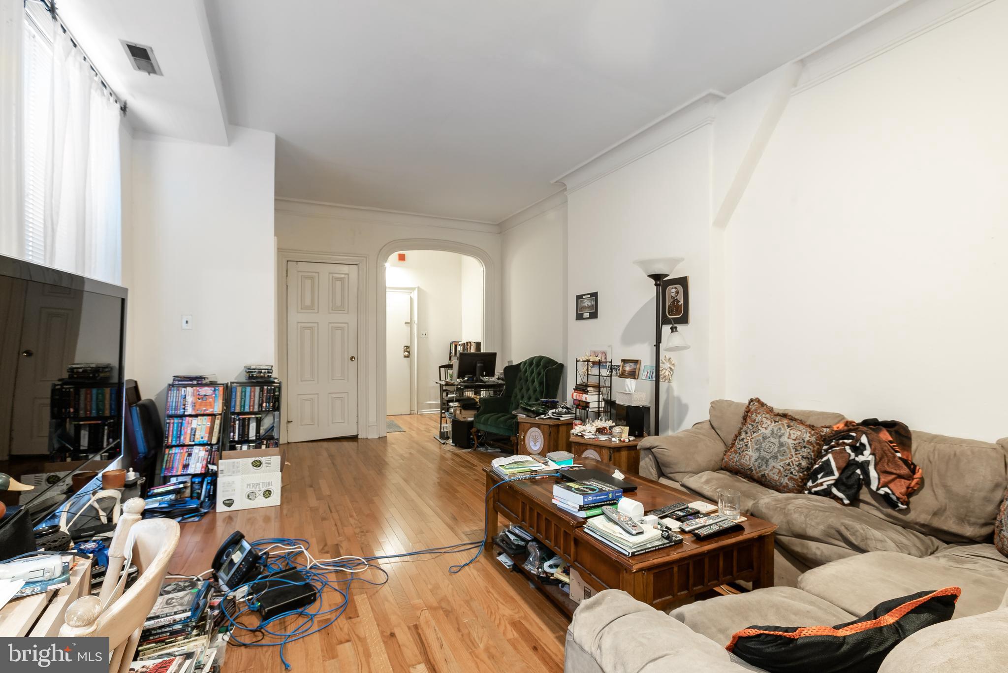 1926 Spring Garden Street Philadelphia, PA 19130 - Photo 44 of 57 Living Room - 2R