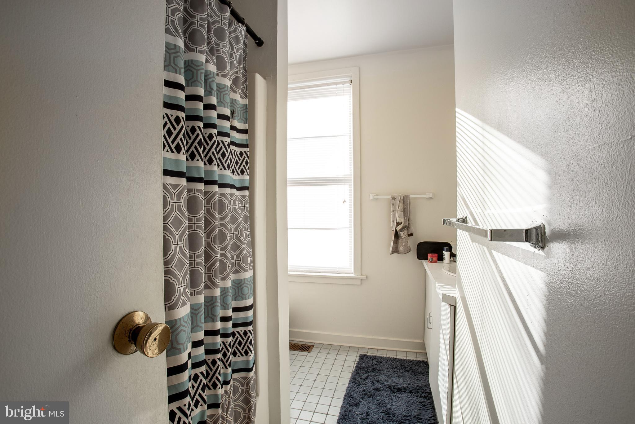 1926 Spring Garden Street Philadelphia, PA 19130 - Photo 50 of 57 Bathroom - 2R