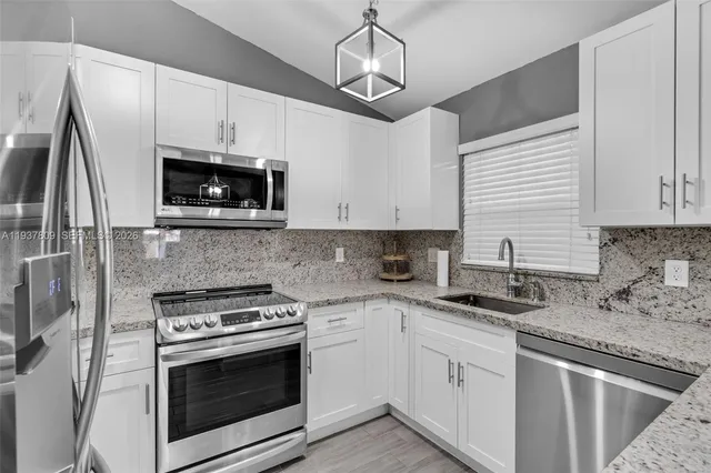 $419,900 | 10831 Northwest 3rd Court, Pembroke Pines, FL 33026