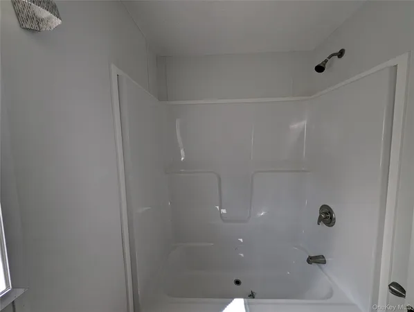 $84,900 | 3146 Rte 9W, Unit 6A, New Windsor, NY 12553