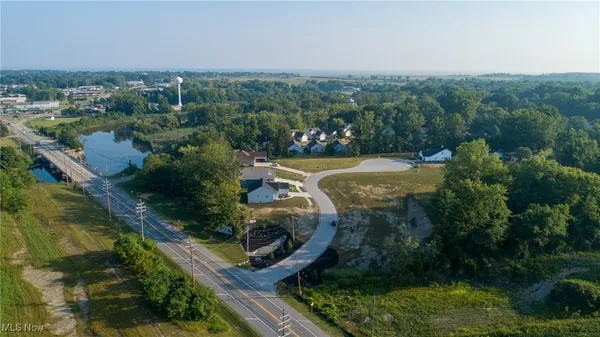 $50,000 | 24 Blue Heron Court, Painesville, OH 44077