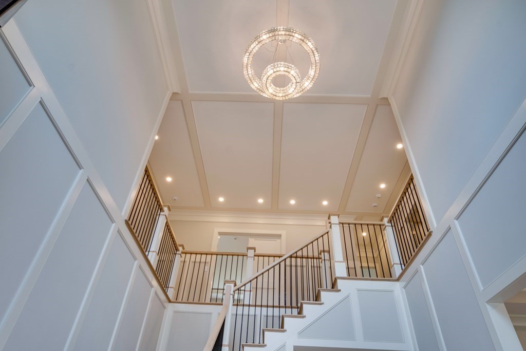 192 Evelyn Road Newton, MA 02468 - Photo 3 of 41 a view of entryway