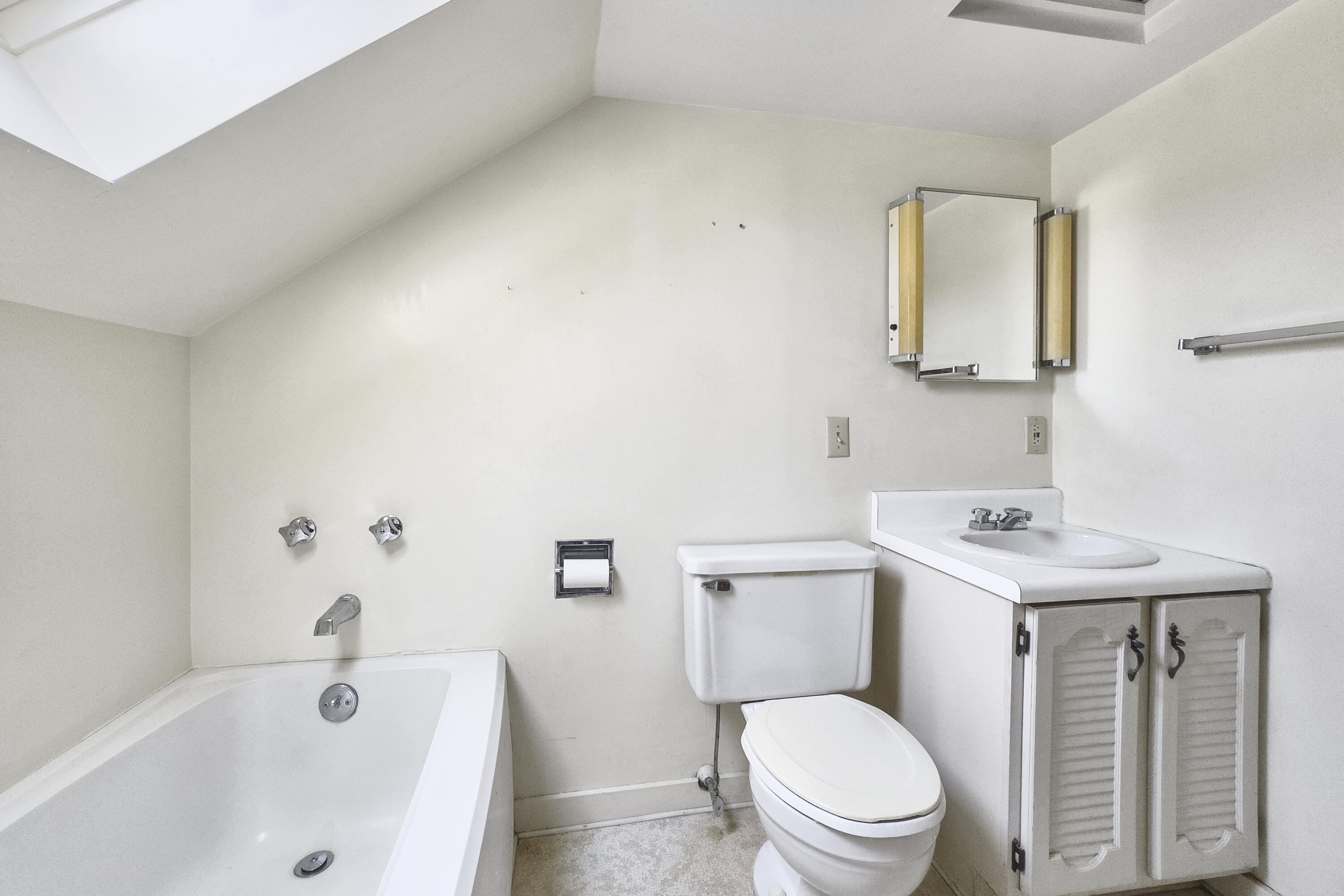 4 Raspberry Lane Tenants Harbor, ME 04860 - Photo 22 of 36 05 - 4 Raspberry Lane - Port Clyde - JAC