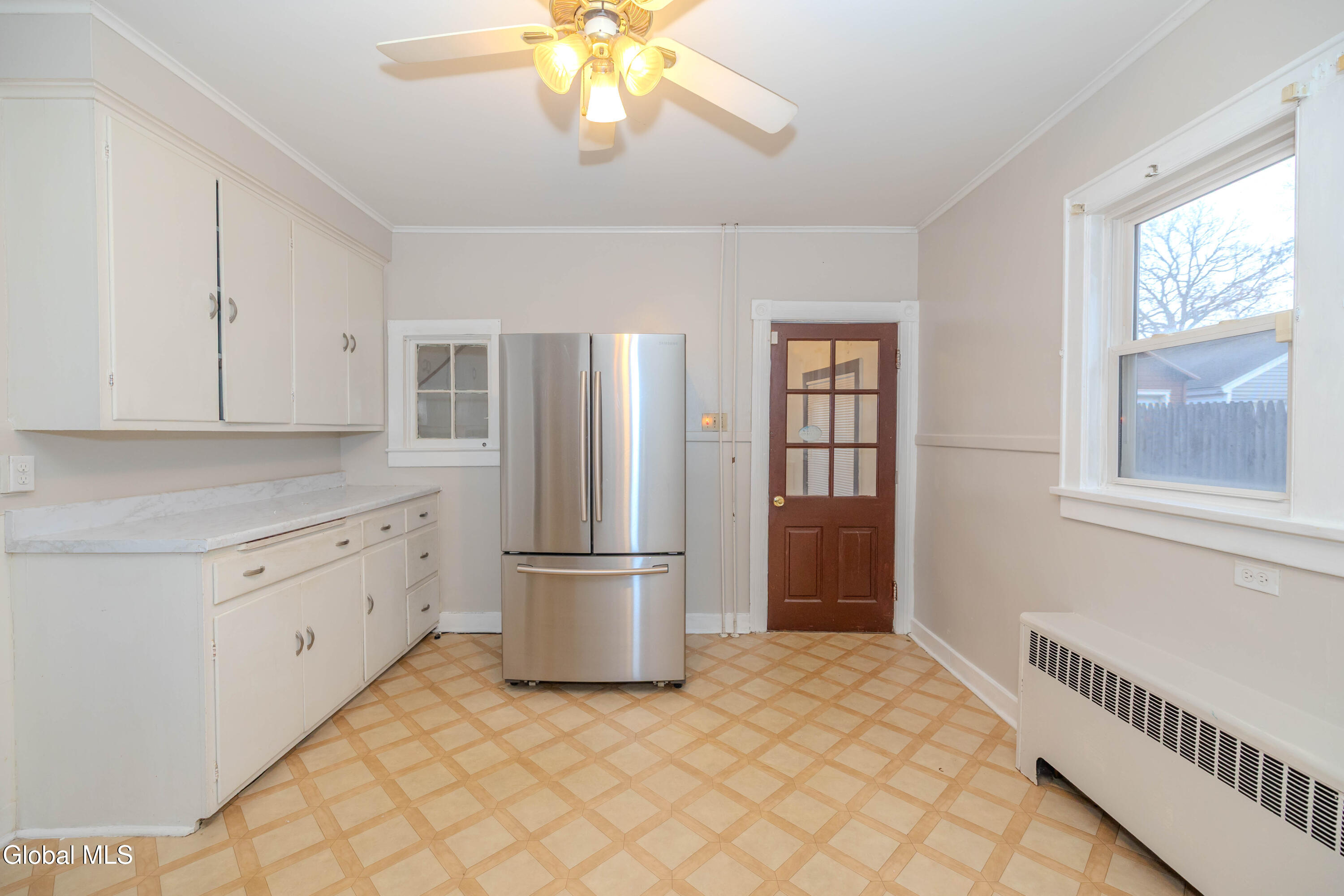 1712 Foster Avenue Schenectady, NY 12308 - Photo 12 of 49 0S4A1151