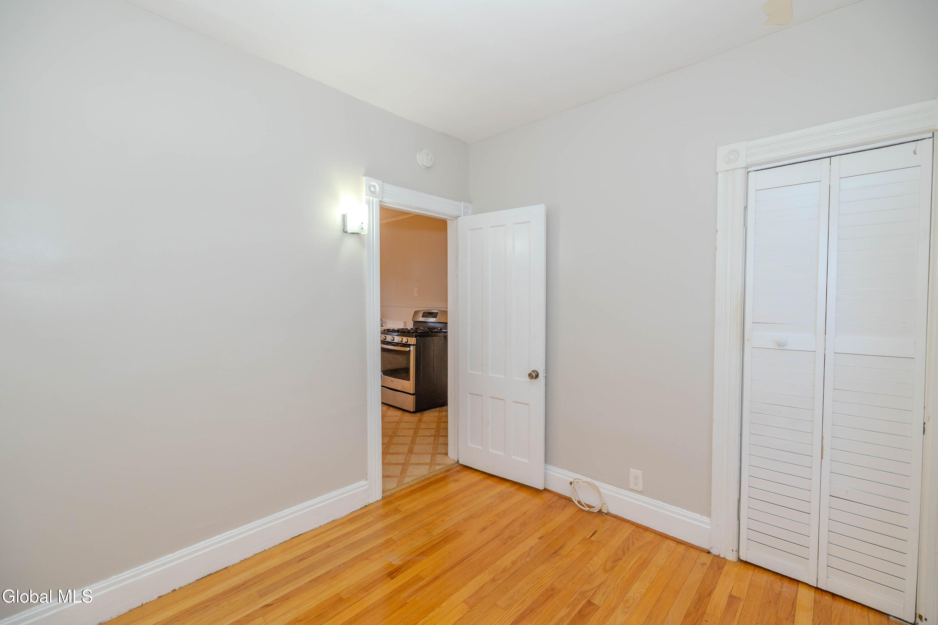 1712 Foster Avenue Schenectady, NY 12308 - Photo 13 of 49 0S4A1155