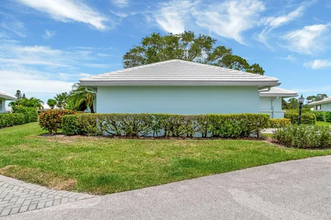$599,000 | 5 Slash Pine Villas, Boynton Beach, FL 33436