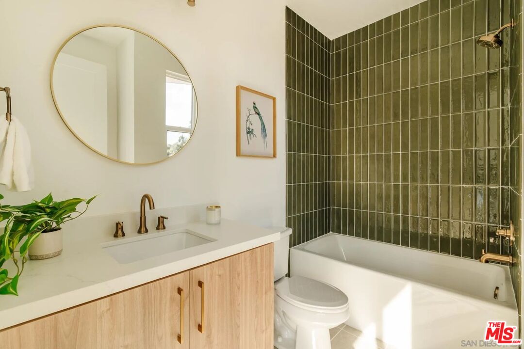 3863 North Riley Lane Los Angeles, CA 90065 - Photo 13 of 17