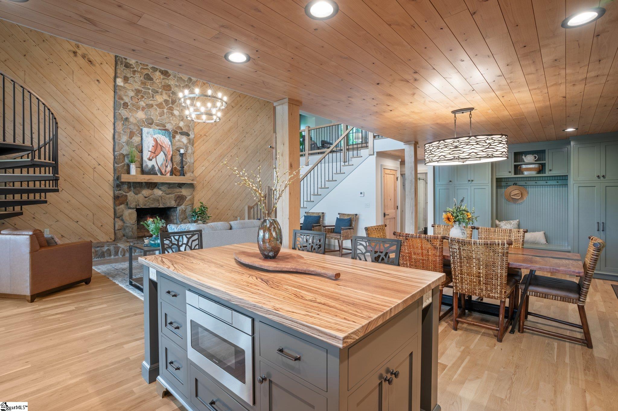 284 Devils Fork Road Marietta, SC 29661 - Photo 8 of 47 Gallery Image 8