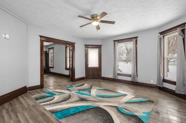 $284,900 | 203 North Main Street, Kingsbury, IN 46350