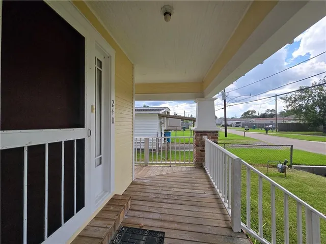 $170,000 | 240 Carolyn Drive, Destrehan, LA 70047