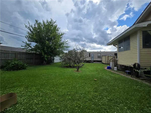 $160,000 | 240 Carolyn Drive, Destrehan, LA 70047