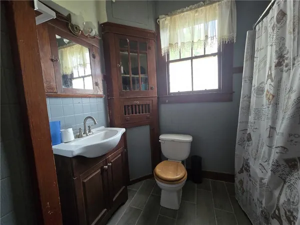 $160,000 | 240 Carolyn Drive, Destrehan, LA 70047