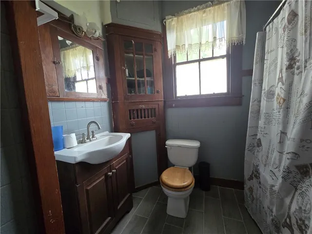 $170,000 | 240 Carolyn Drive, Destrehan, LA 70047