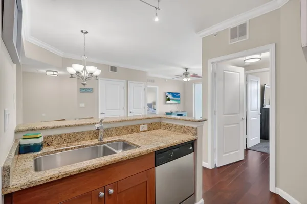 $3,000 | 415 Northwest Flagler Avenue, Unit 403, Stuart, FL 34994