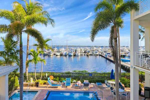 $3,000 | 415 Northwest Flagler Avenue, Unit 403, Stuart, FL 34994