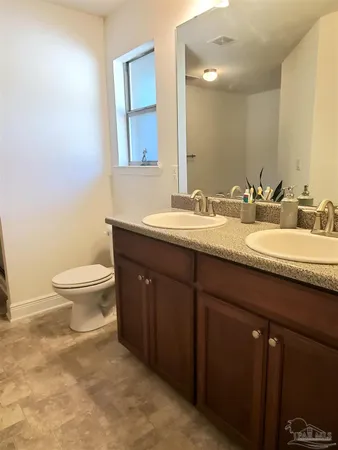 $2,150 | 2200 Somerville Court, Pensacola, FL 32506