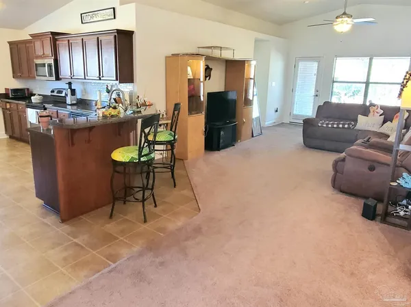 $2,150 | 2200 Somerville Court, Pensacola, FL 32506