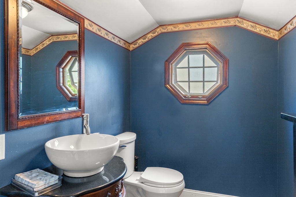 18 Hardy Street Danvers, MA 01923 - Photo 16 of 36