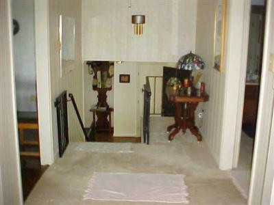 170 Bourbon Acres Road Paris, KY 40361 - Photo 8 of 20 foyer