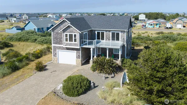 $590,000 | 470 West Wind Street Southwest, Ocean Shores, WA 98569