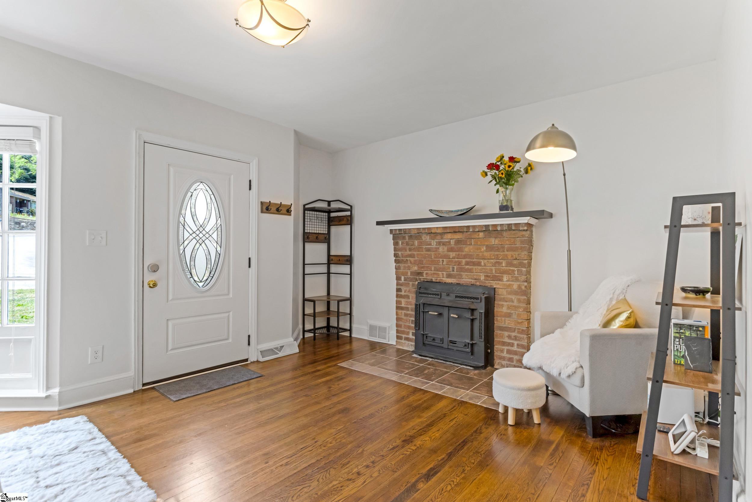 137 Cleveirvine Avenue Greenville, SC 29607 - Photo 7 of 41