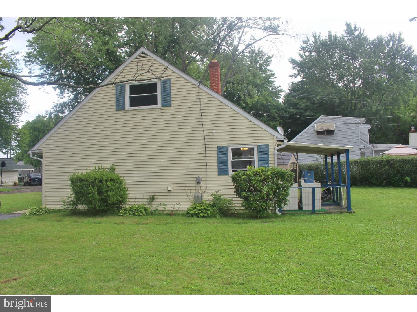 67 Rorer Avenue Hatboro, PA 19040 - Photo 22 of 25 Exterior Side