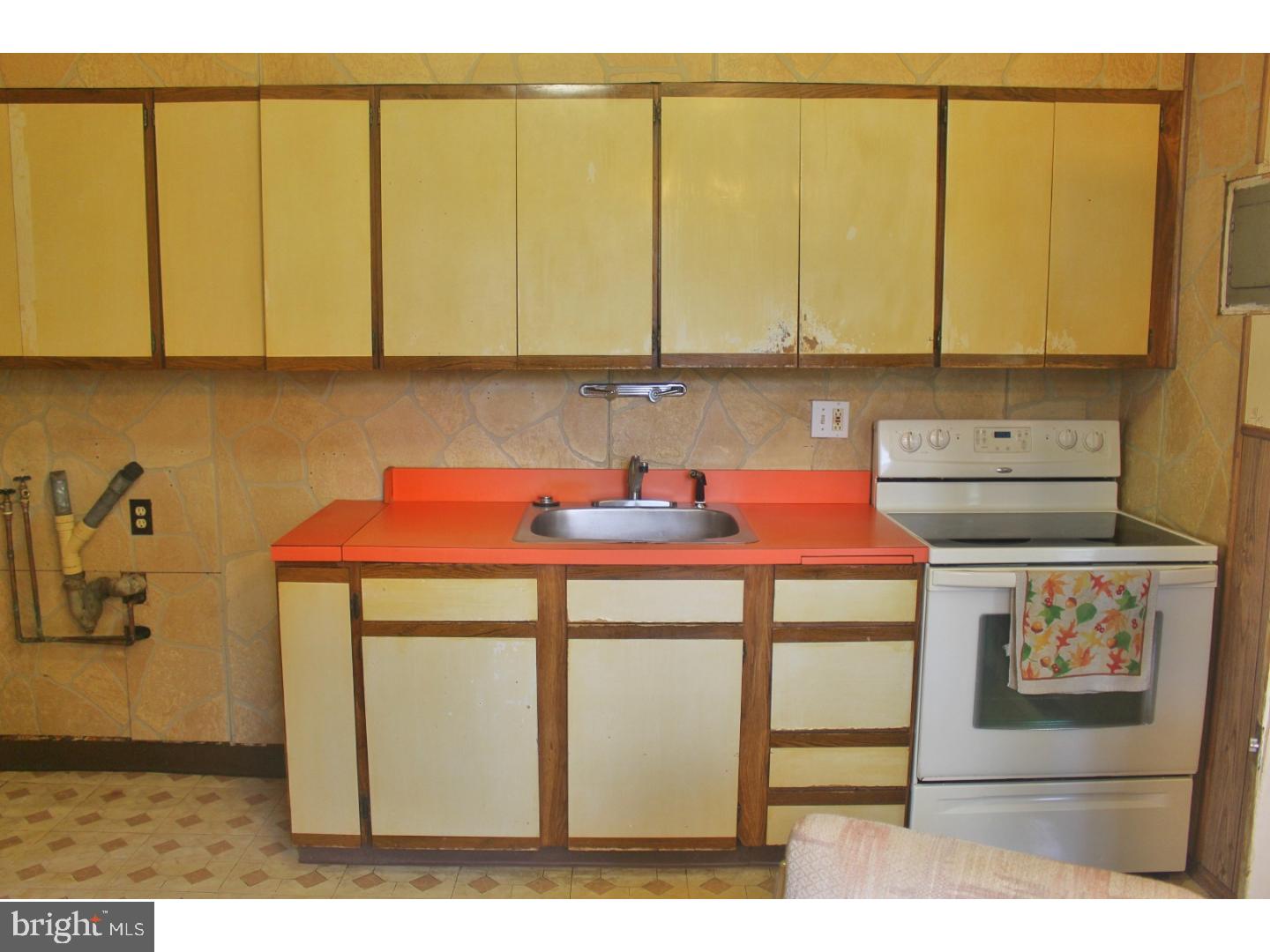 67 Rorer Avenue Hatboro, PA 19040 - Photo 8 of 25 Kitchen
