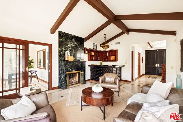 $1,680,000 | 2617 Sleepy Hollow Place, Glendale, CA 91206