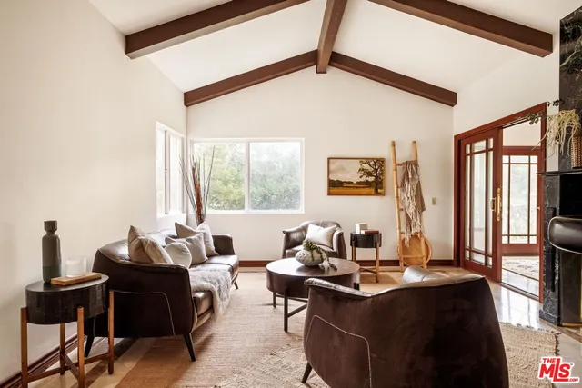 $1,680,000 | 2617 Sleepy Hollow Place, Glendale, CA 91206