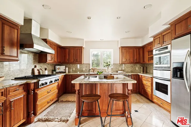 $1,680,000 | 2617 Sleepy Hollow Place, Glendale, CA 91206