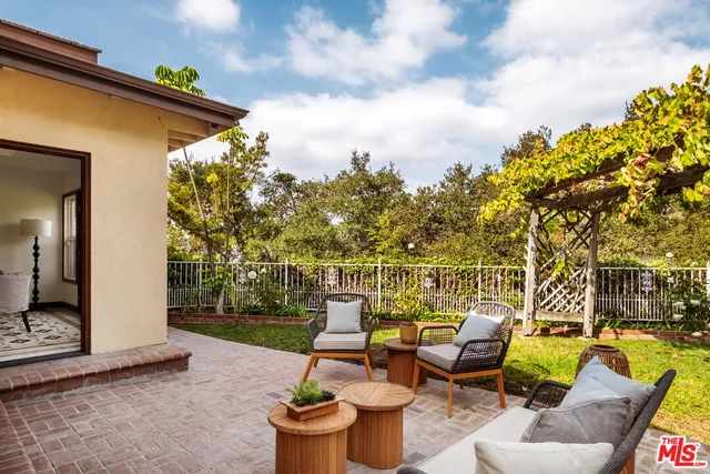 $1,680,000 | 2617 Sleepy Hollow Place, Glendale, CA 91206