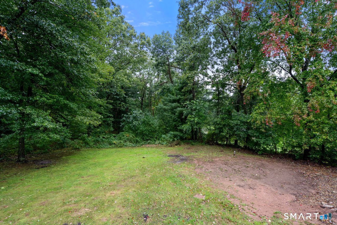 116 Bramblebush Road Manchester, CT 06040 - Photo 39 of 39 Gallery Image 39
