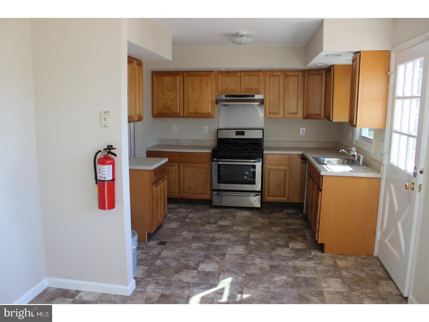 520 6th Avenue Lindenwold, NJ 08021 - Photo 11 of 21 Gallery Image 11