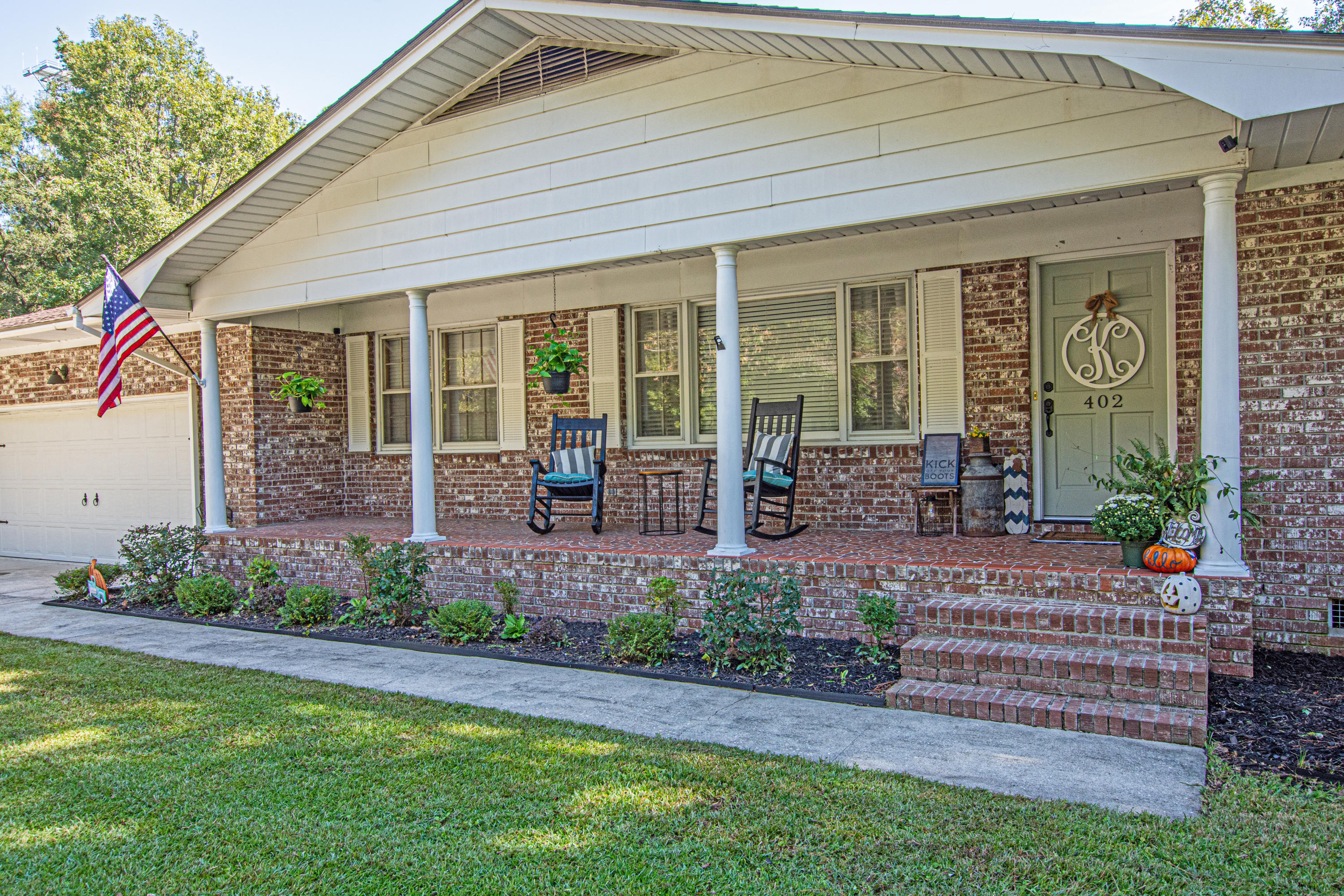 402 Broughton Road Moncks Corner, SC 29461 - Photo 5 of 49 0-12