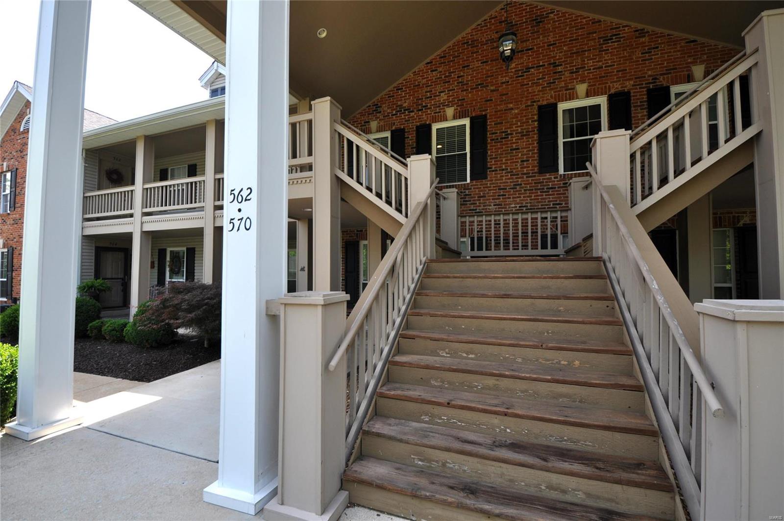 570 Oak Ridge Trails Court Ballwin, MO 63021 - Photo 1 of 20 Gallery Image 1