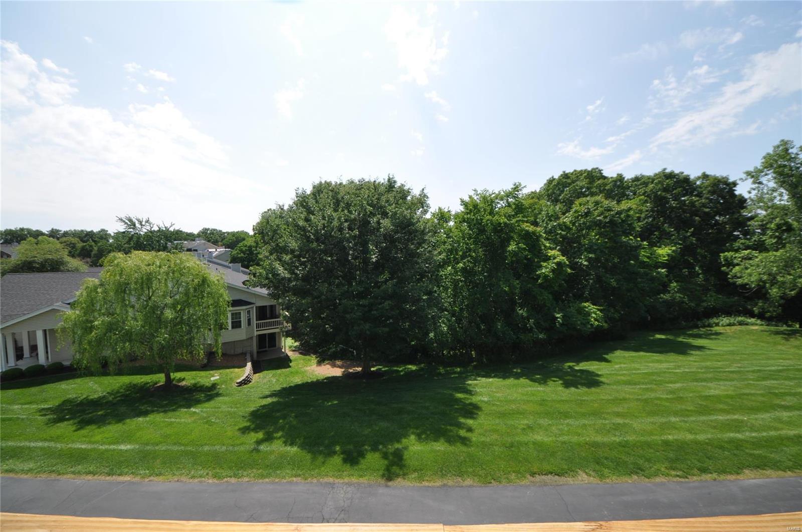 570 Oak Ridge Trails Court Ballwin, MO 63021 - Photo 12 of 20 Gallery Image 12