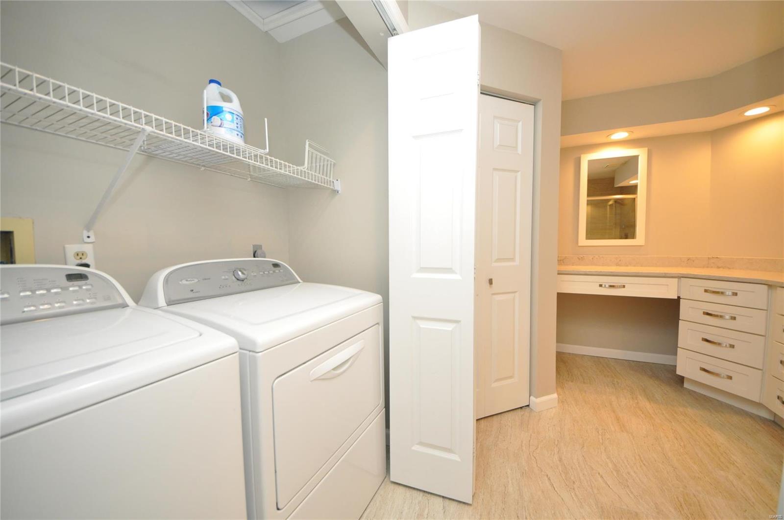 570 Oak Ridge Trails Court Ballwin, MO 63021 - Photo 17 of 20 Gallery Image 17